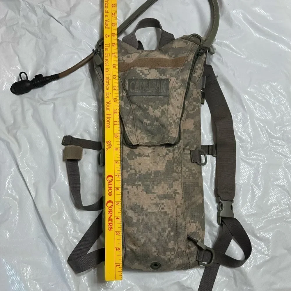 Camelbak Camo print Maximum Gear Thermobak 3 liter 100oz Hydration System